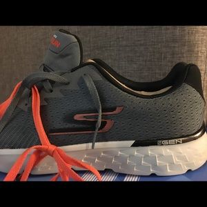 Sketchers Go Run Performance Charcoal sneakers